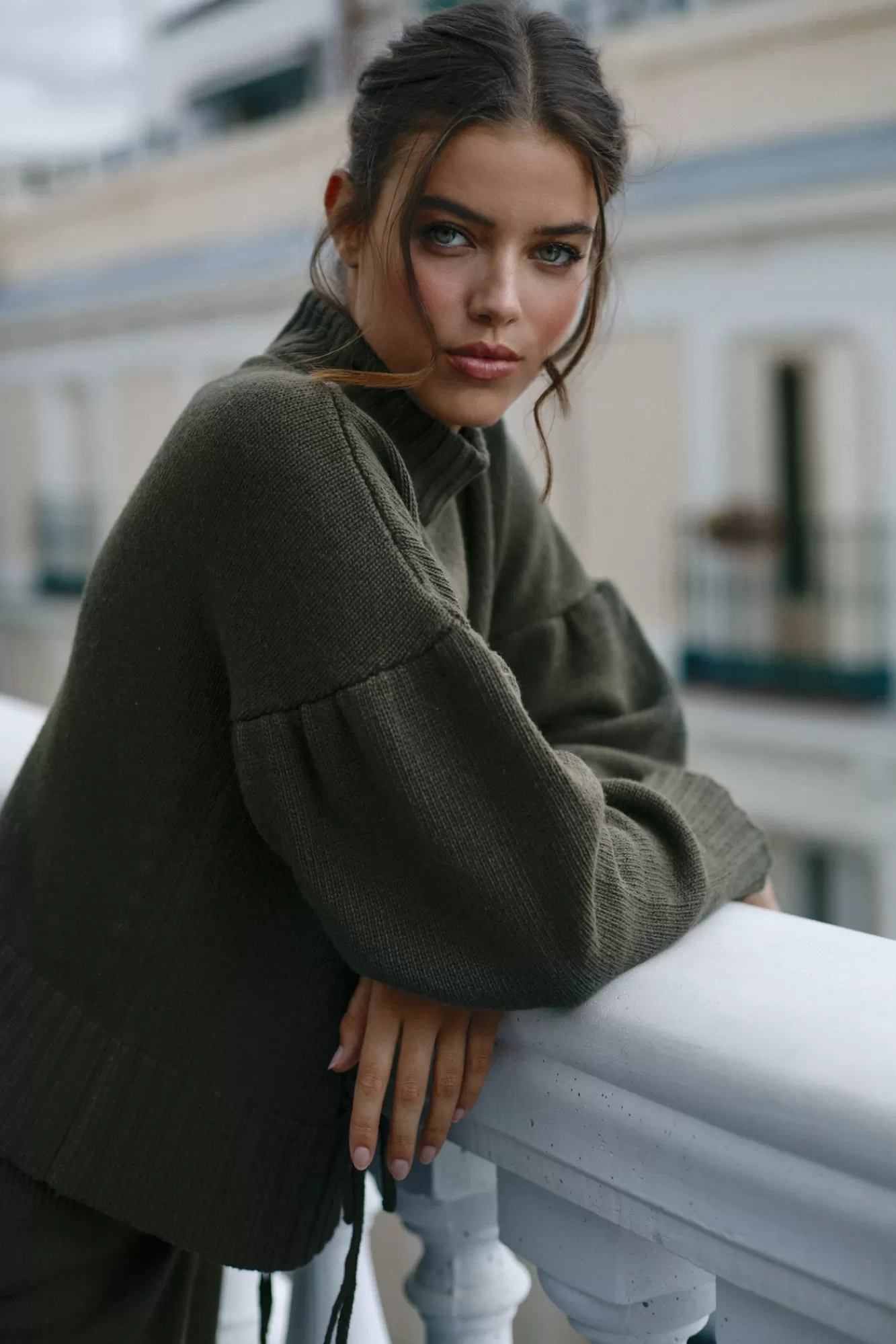The Akala Studio Budapest Pullover Discount