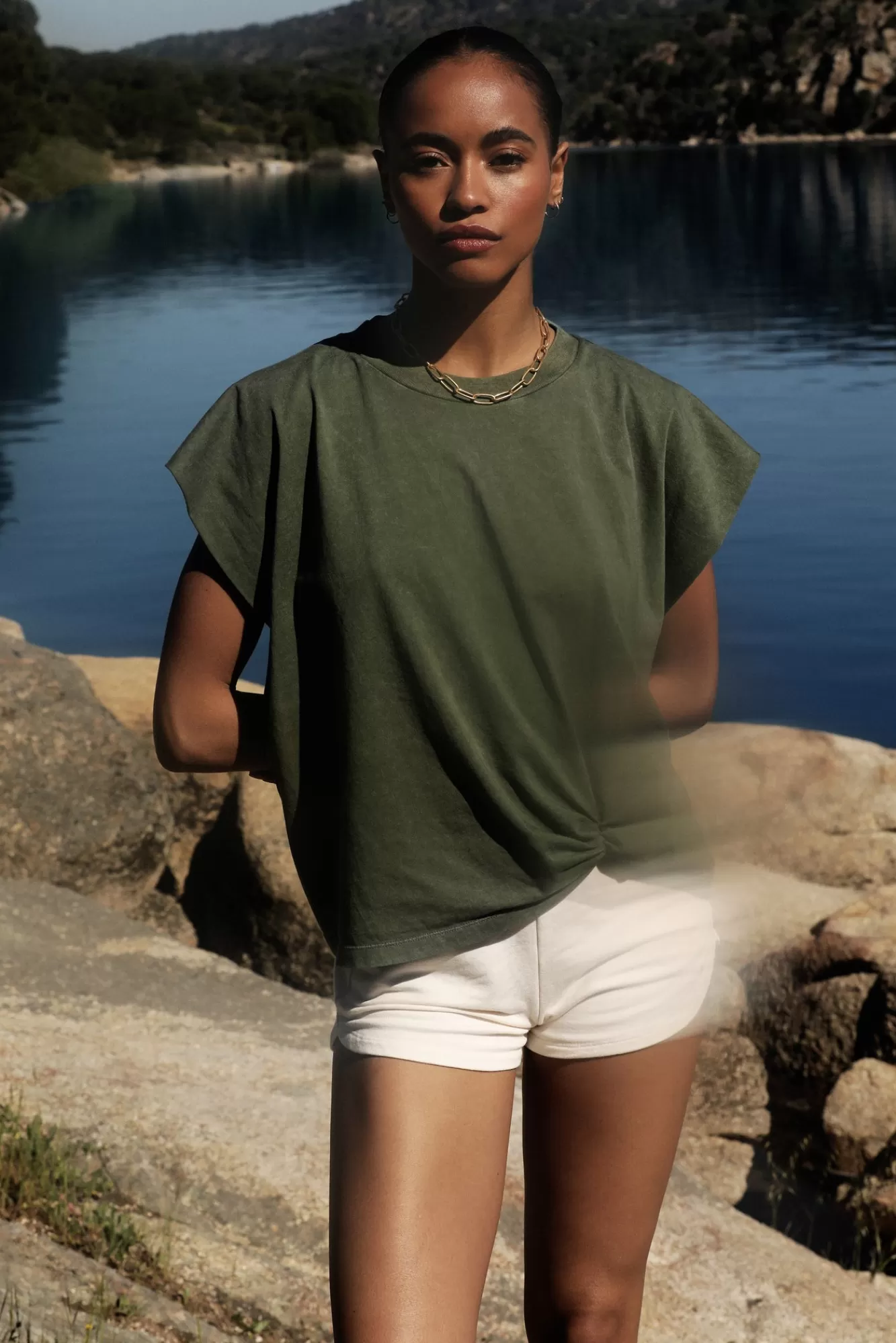 The Akala Studio Milano T-Shirt Women Store